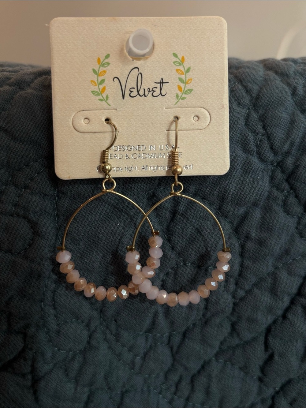 Velvet Beaded Hoop Earrings Blush Pink Gold Tone Boho Dangle New - Picture 3 of 3